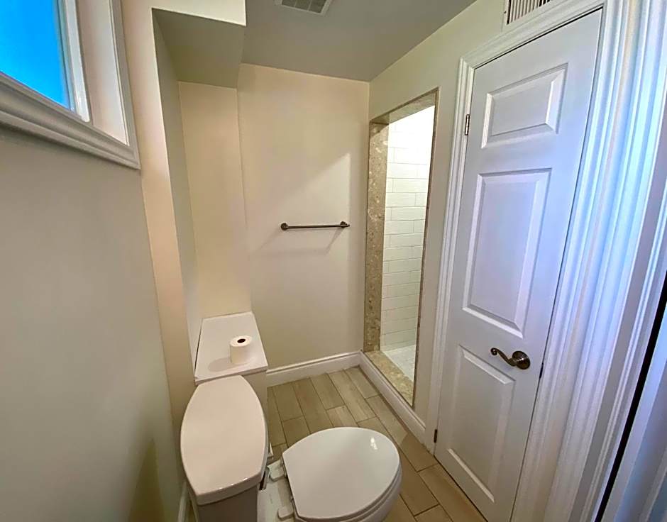 Entire Basement Apartment in Mississauga, Etobicoke