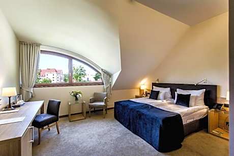 Twin Room Powozownia - approx. 328 ft from the main building