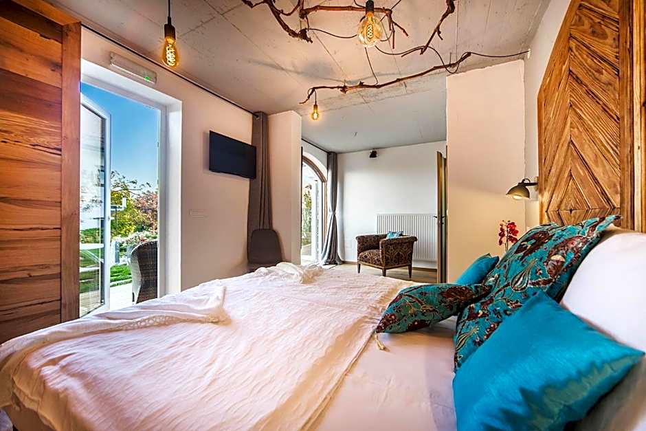 Hotel Pok Garni