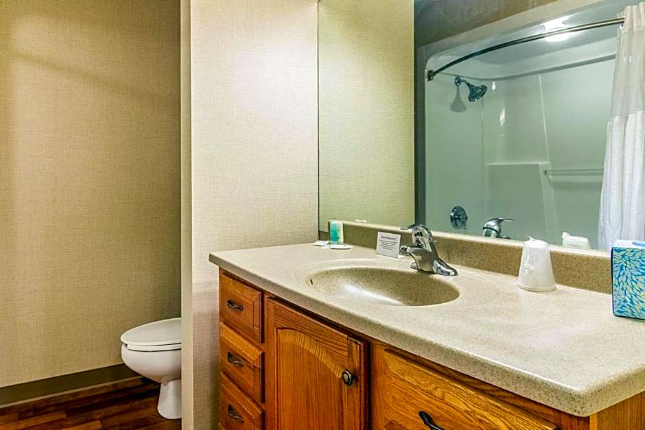 Clarion Inn Cranberry Township