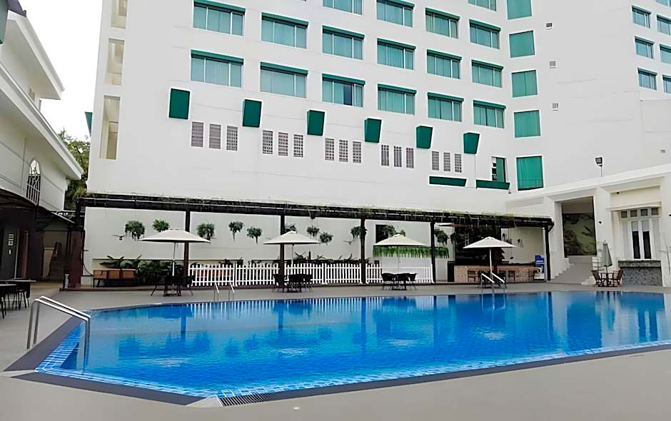 Emerald Garden Hotel