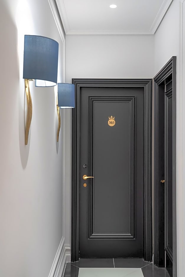 Praxitelous Luxury suites