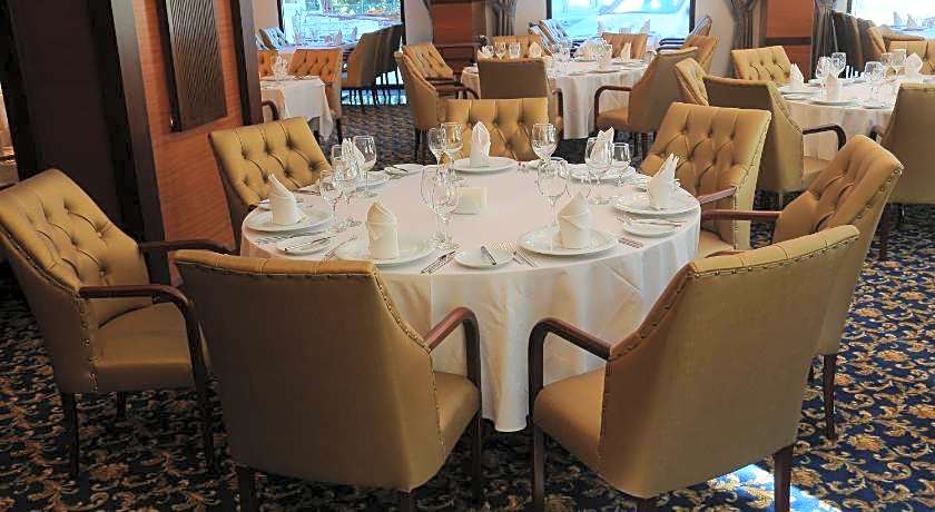 PARADISE ISLAND HOTEL