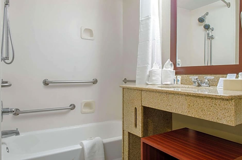 Comfort Inn & Suites Biloxi-D'Iberville