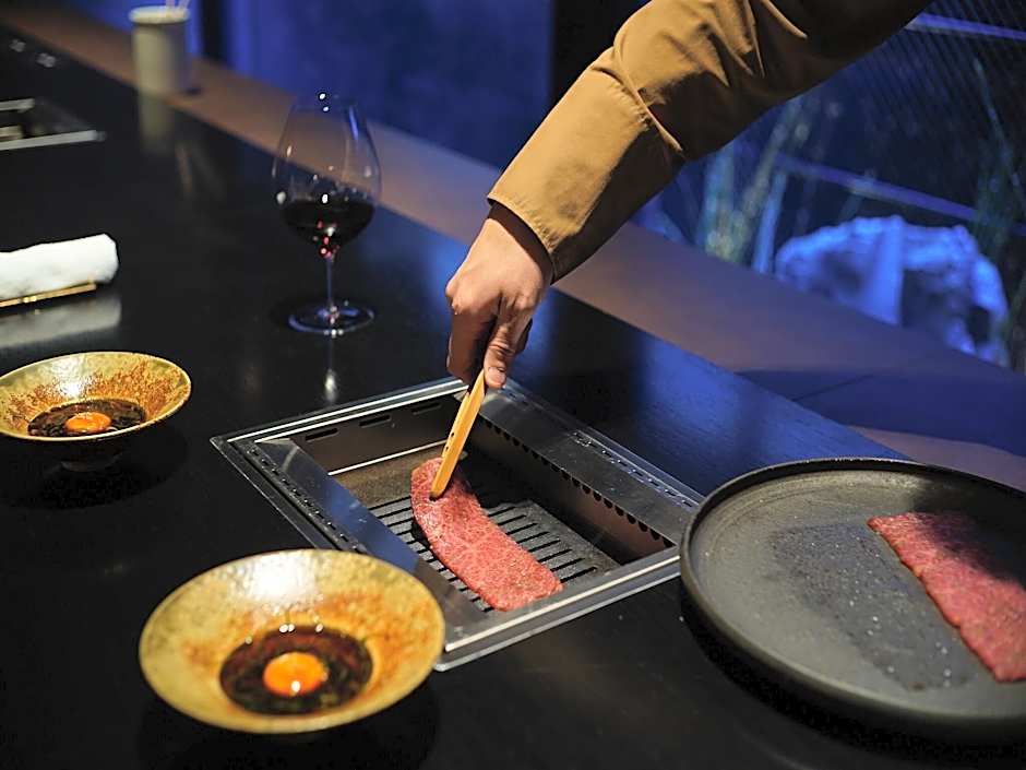 Nazuna Kyoto Tsubaki St.