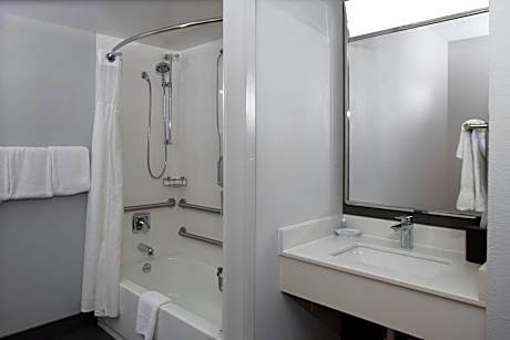 Room, 1 King Bed with Sofa bed (Mobility/Hearing Accessible, Tub) (1 King Bed and 1 Double Sofa Bed)