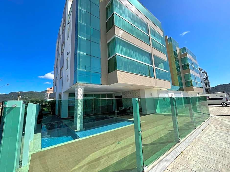 Cód 21- Apartamento com vista frente mar!