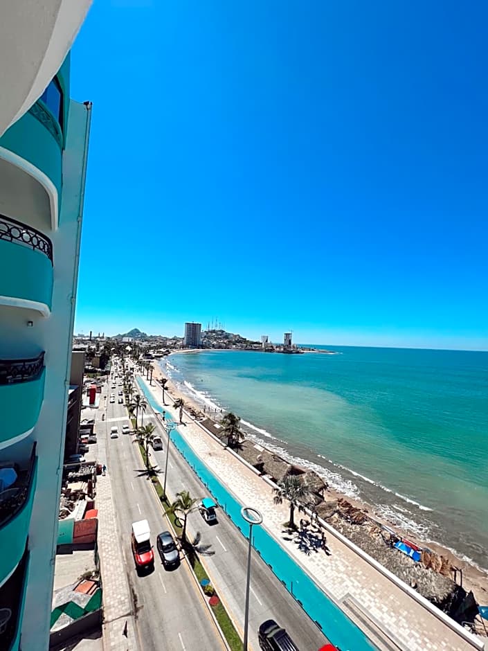 Hotel Playa Marina