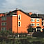 Hotel Daisy Budget
