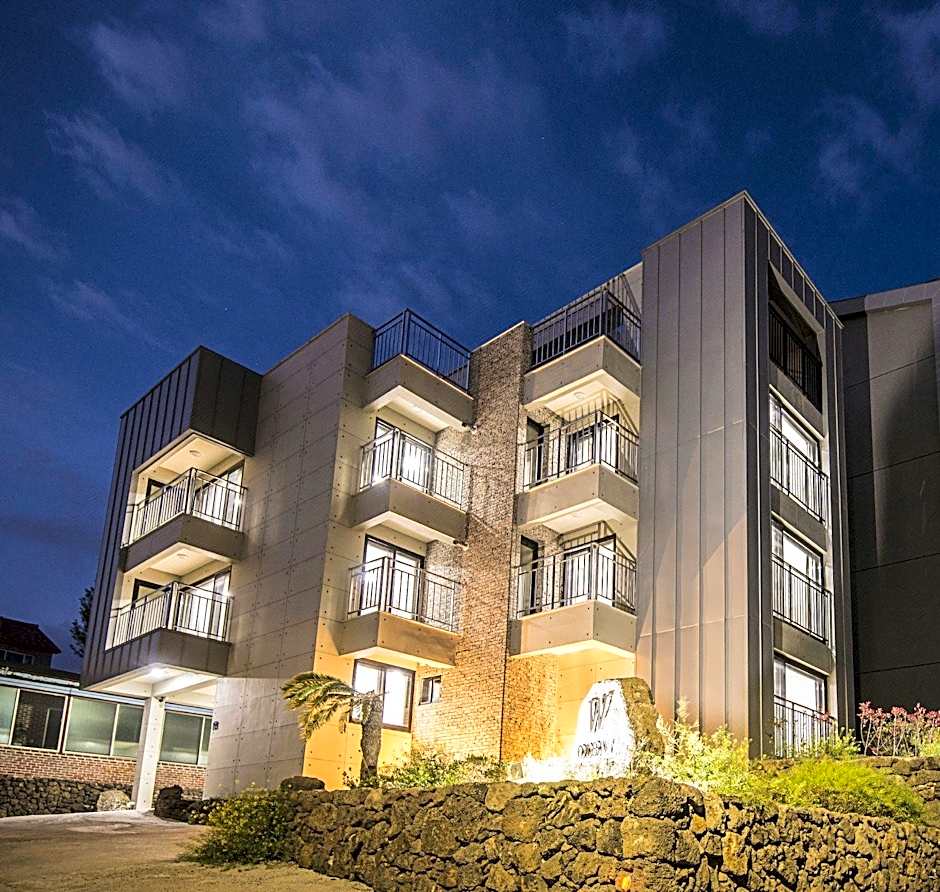 W Ocean Pension