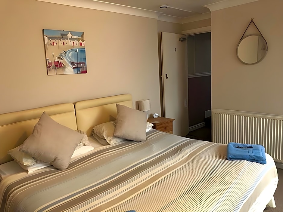 Bridgeside Guest House