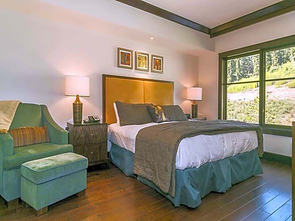 Constellation Residences