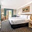 La Quinta Inn & Suites by Wyndham Tampa Bay Pinellas Park Clearw