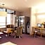 Premier Inn Sunbury - Kempton Park