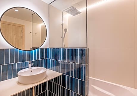 Double Room, Balcony (2 Adults) (2 Large Twin Beds)