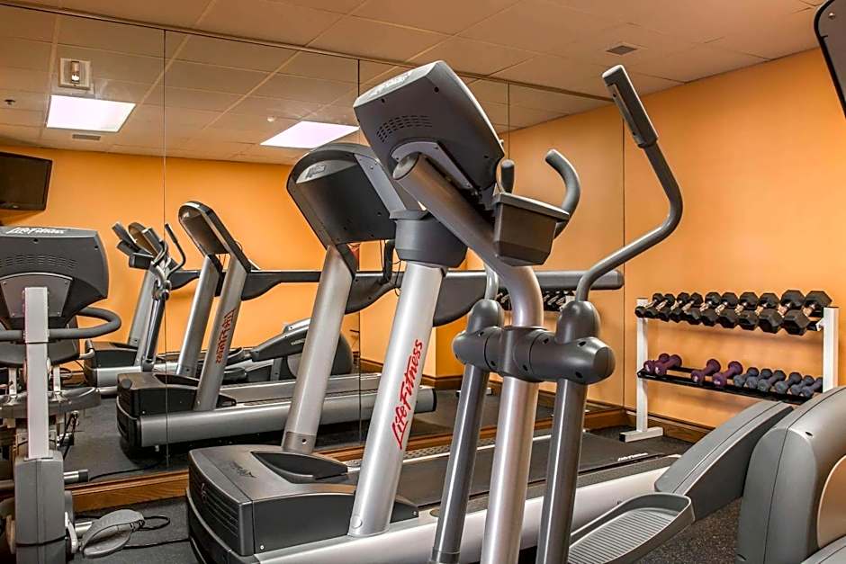 Shoreline Inn & Conference Center, Ascend Hotel Collection