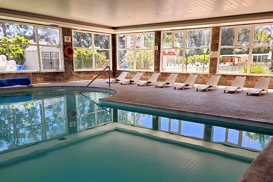 Howard Johnson Funes