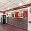 HomeTowne Studios by Red Roof Lancaster