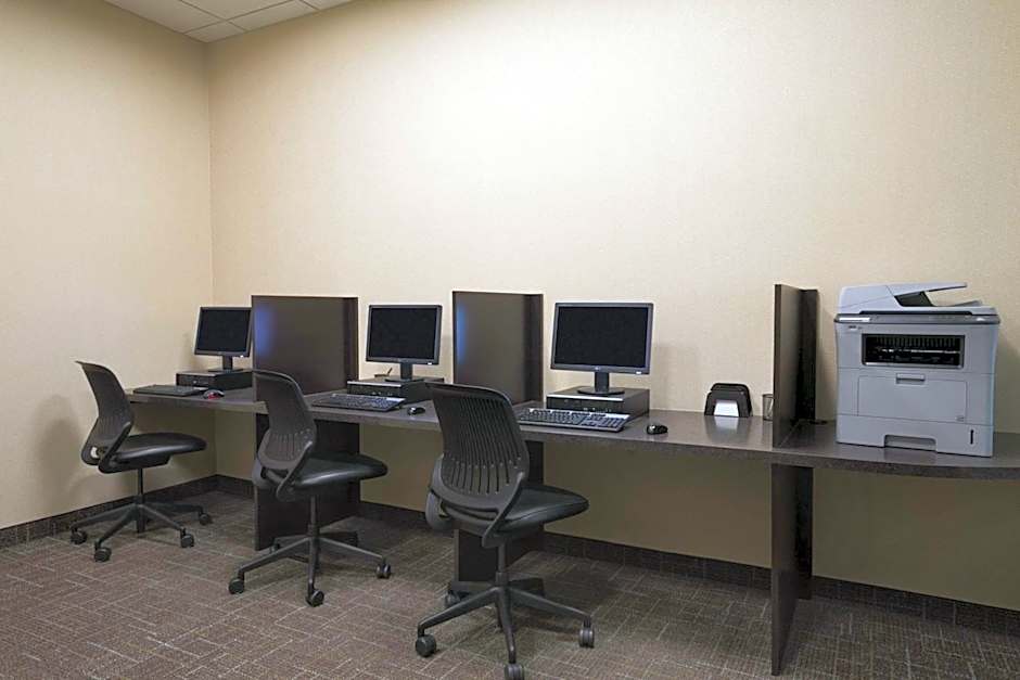 Ramada Plaza by Wyndham Regina Downtown