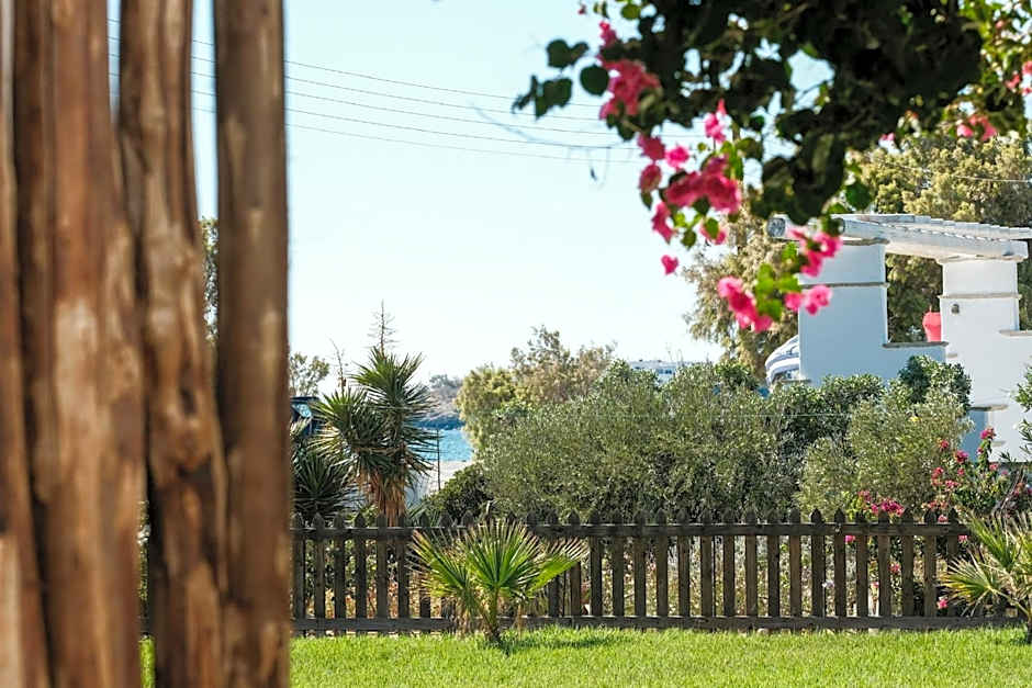 Golden Beach Studios & Suites