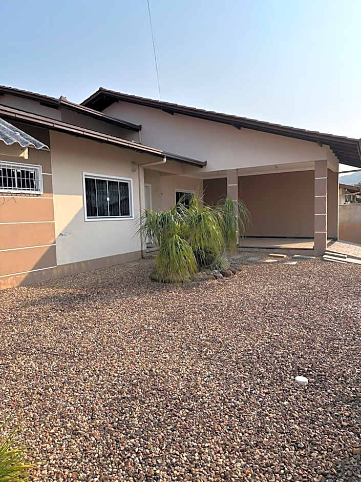 A Casa Dourada Encantada