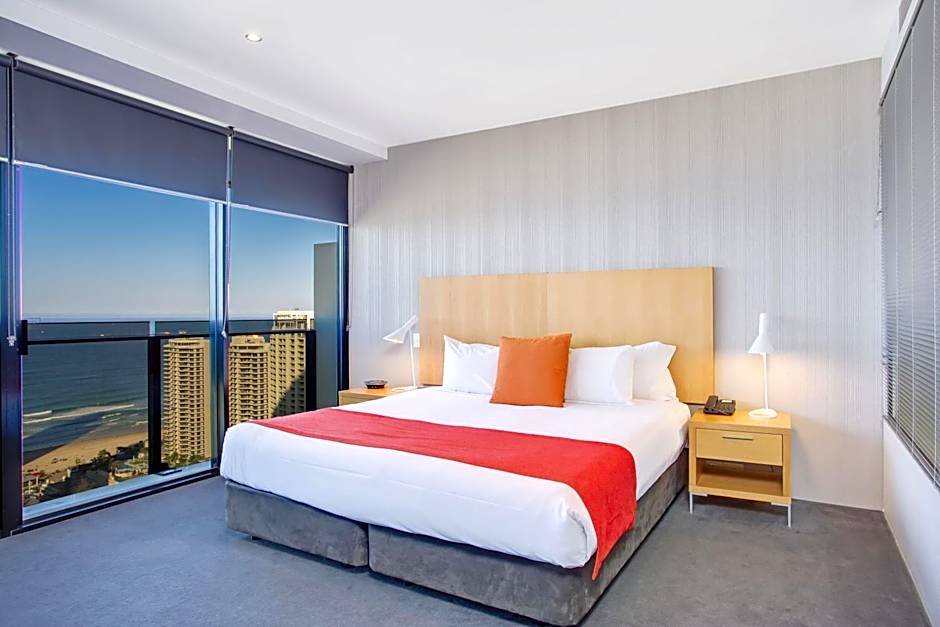 Mantra Circle on Cavill Surfers Paradise