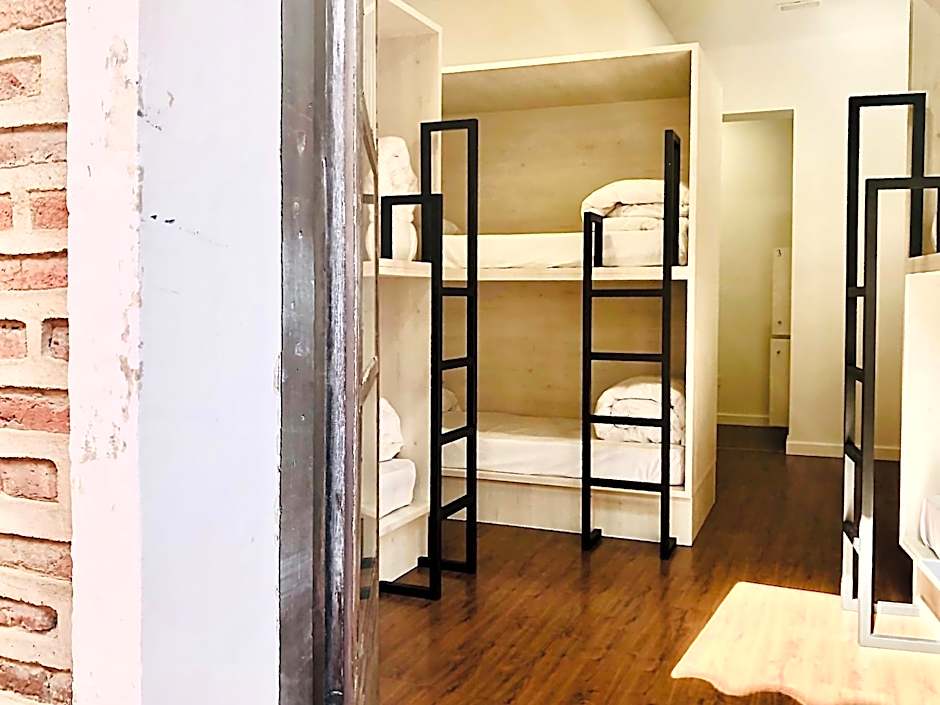 Quartier Leon Hostel Jabalquinto