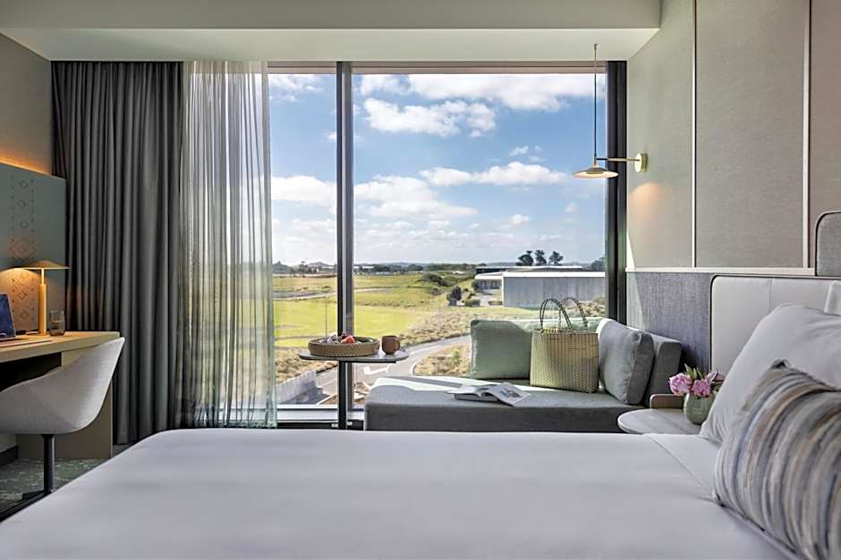 Photo 1 of 8 of Superior 1 King Bed