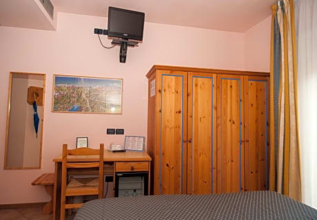 Double or Twin Room Standard