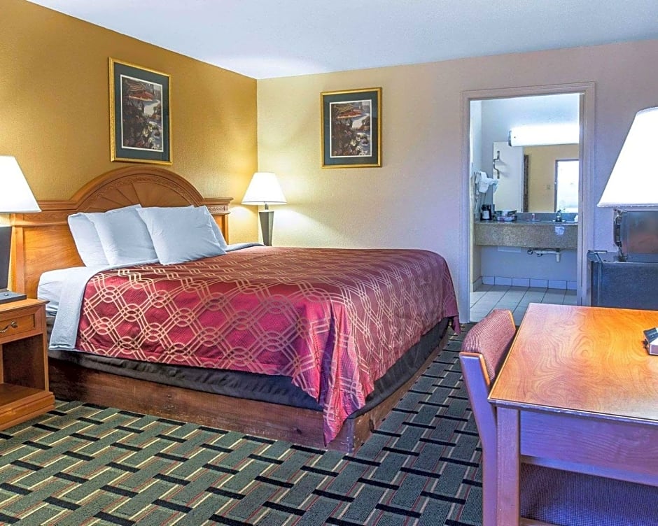 Econo Lodge Dalton West