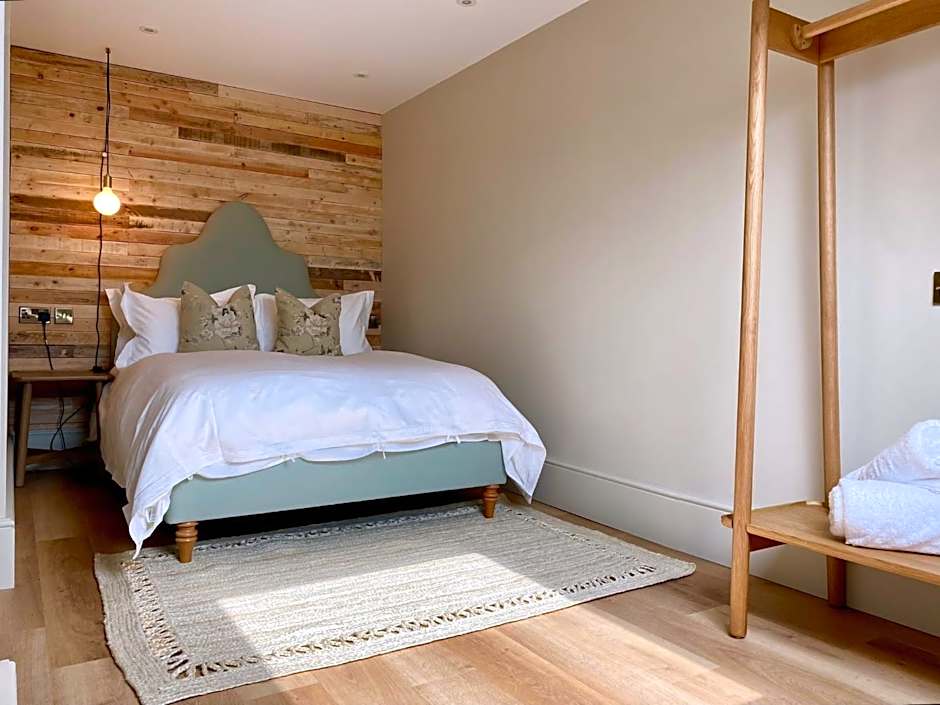 Railway House York by Chateau Anna