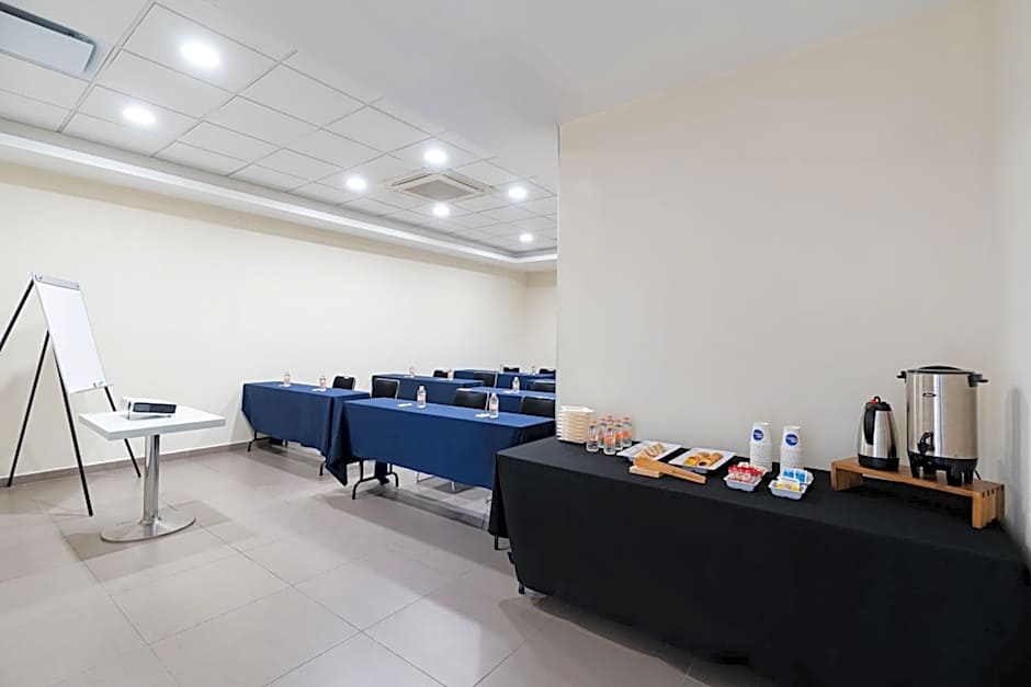 City Express Junior by Marriott Aguascalientes Centro