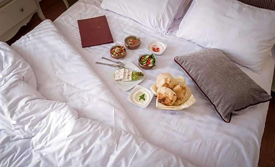 1920s Boutique Hotel and Restaurants