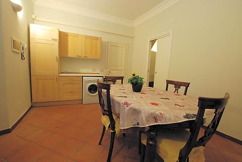 La Corte di Lisa - self check in