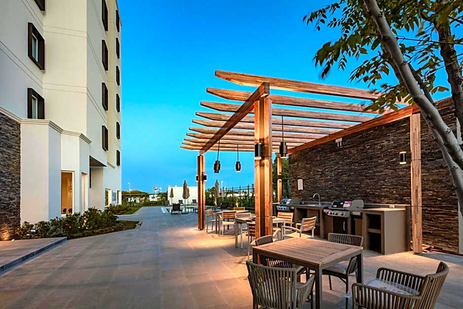 Staybridge Suites Irapuato By IHG