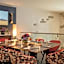 Les Armures Hotel