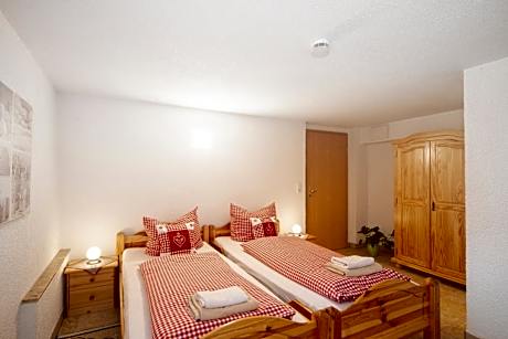 Apartment with Garden View