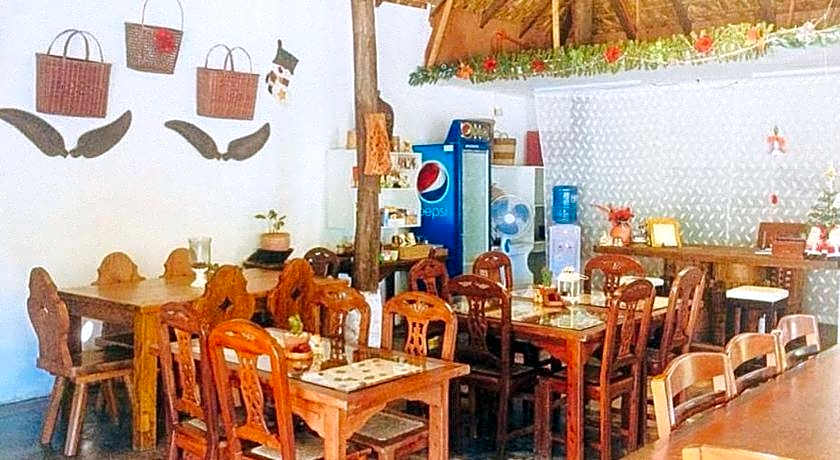 RedDoorz Hostel @ Deomar Hometel and Farm Cafe Vigan Ilocos 