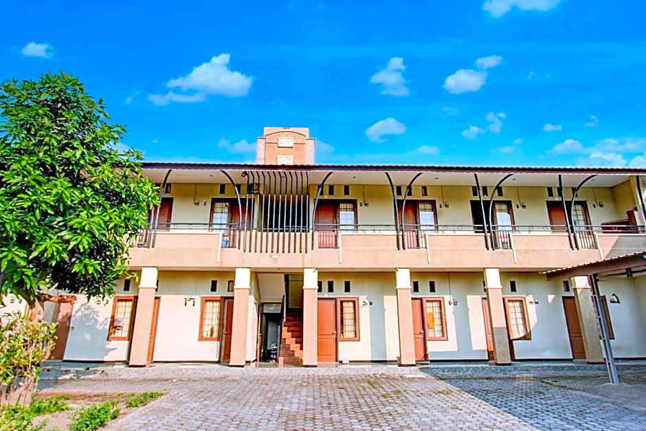 OYO Life 93284 Kos Cendana Raya