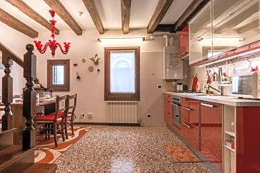 Vivaldi Apartment