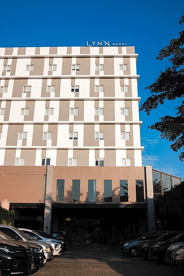 LYNN Hotel Serang
