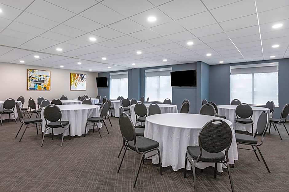 Comfort Inn & Suites Grand Blanc/Flint