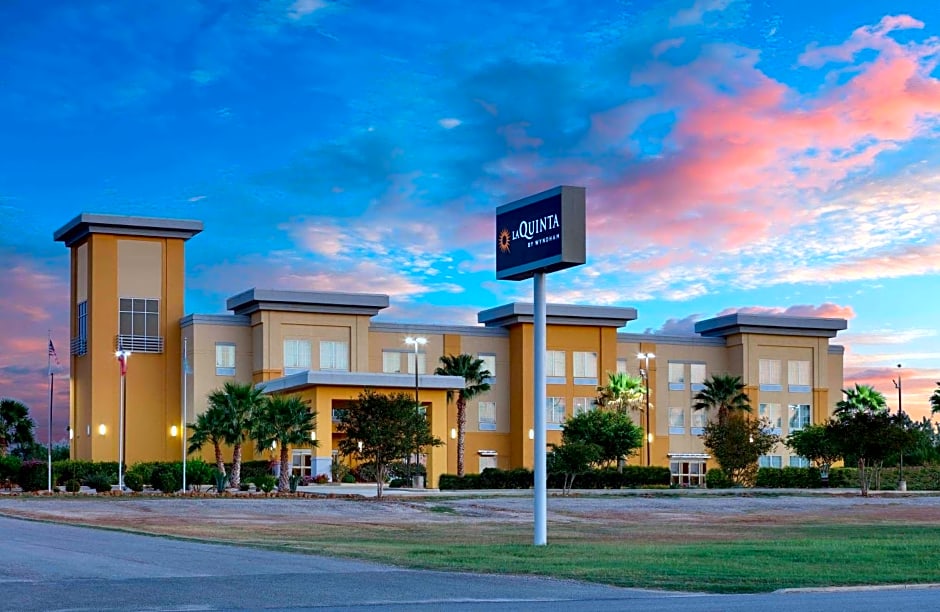 La Quinta Inn & Suites by Wyndham Jourdanton - Pleasanton