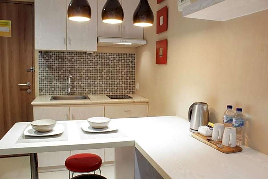 Suite Room on Student Park Apartment