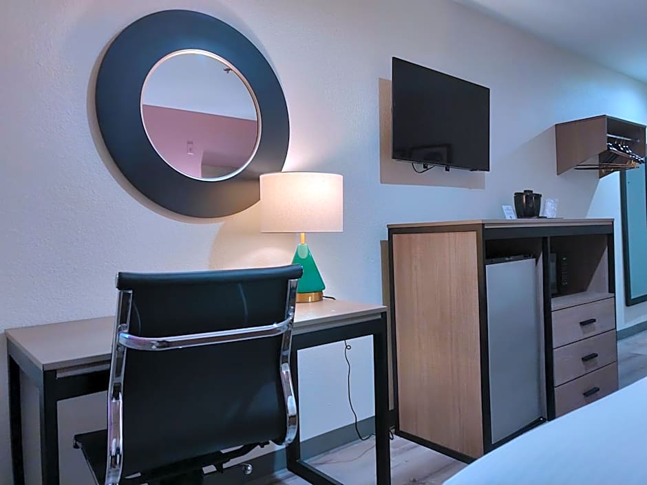 Arya Inn and Suites