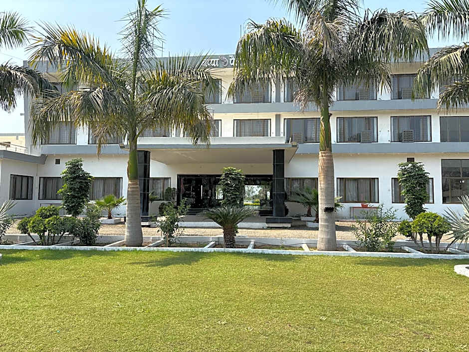 Hotel mushak by bappa palace