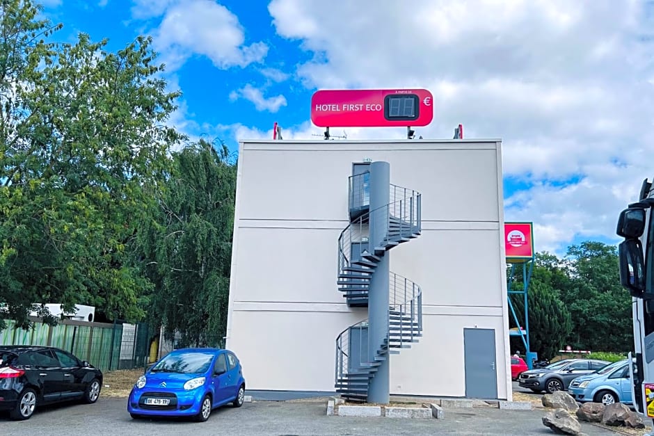 Hotel First Eco Savigny Villemoisson Centre Commercial Carrefour