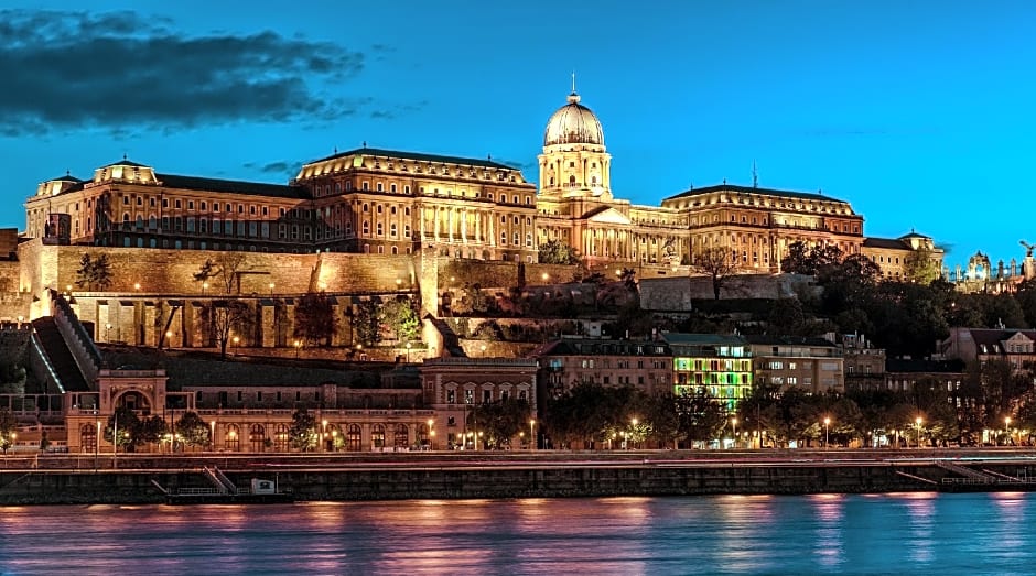 Korona Panzio Budapest
