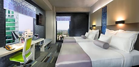 Aloft, Guest Room, 2 Queens