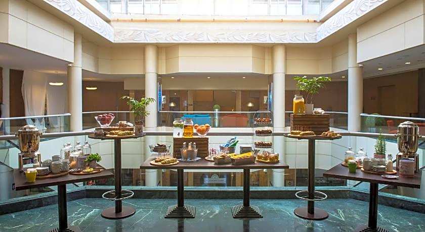 Radisson Blu Hotel, Beirut Verdun